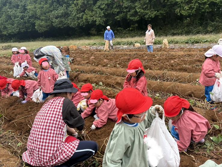☆おいもほり＆ハロウィーン